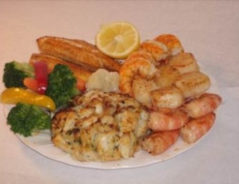 Broiled Super Deluxe Seafood Combo